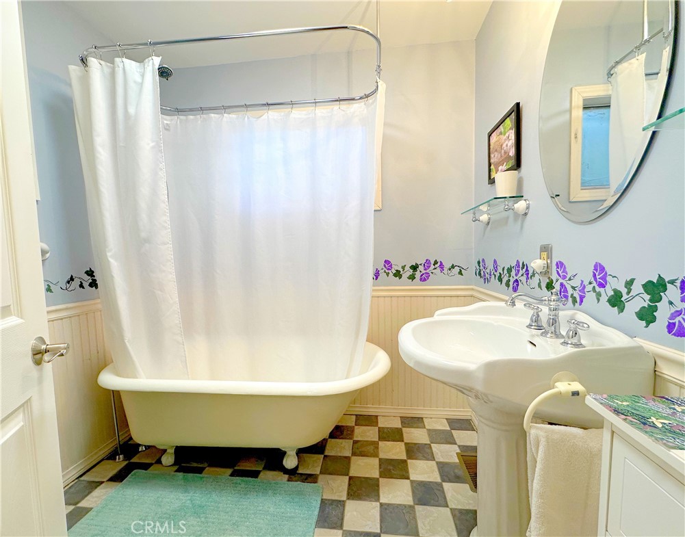 468 Zermatt Property Photo 24