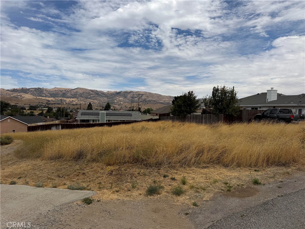 21105 Hillcrest Court Property Photo 1