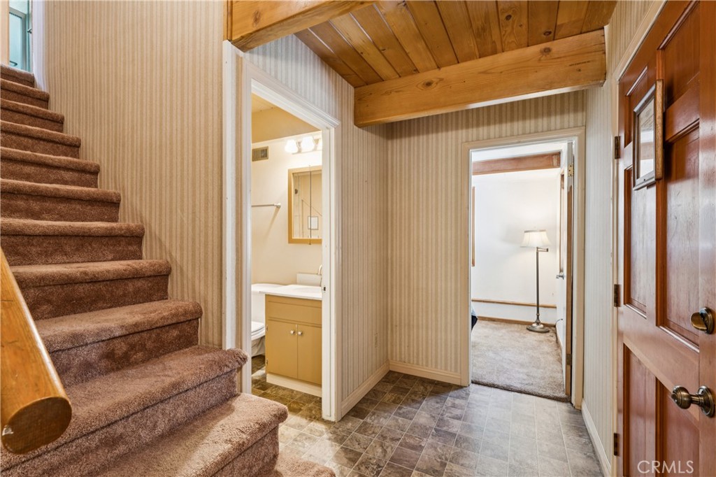 27376 Alpen Property Photo 13