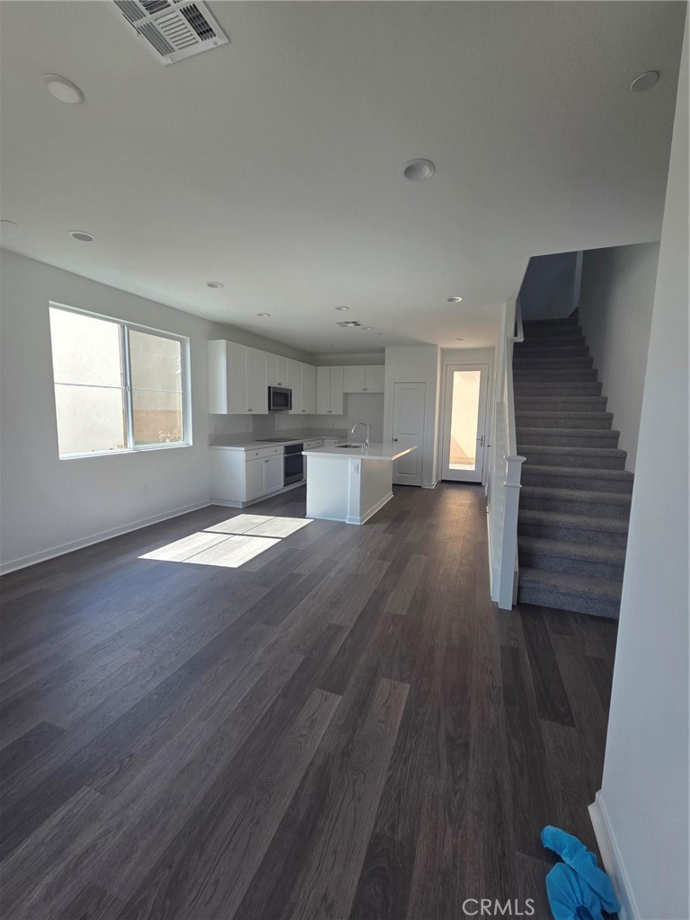 16492 Botanical Lane Property Photo 3