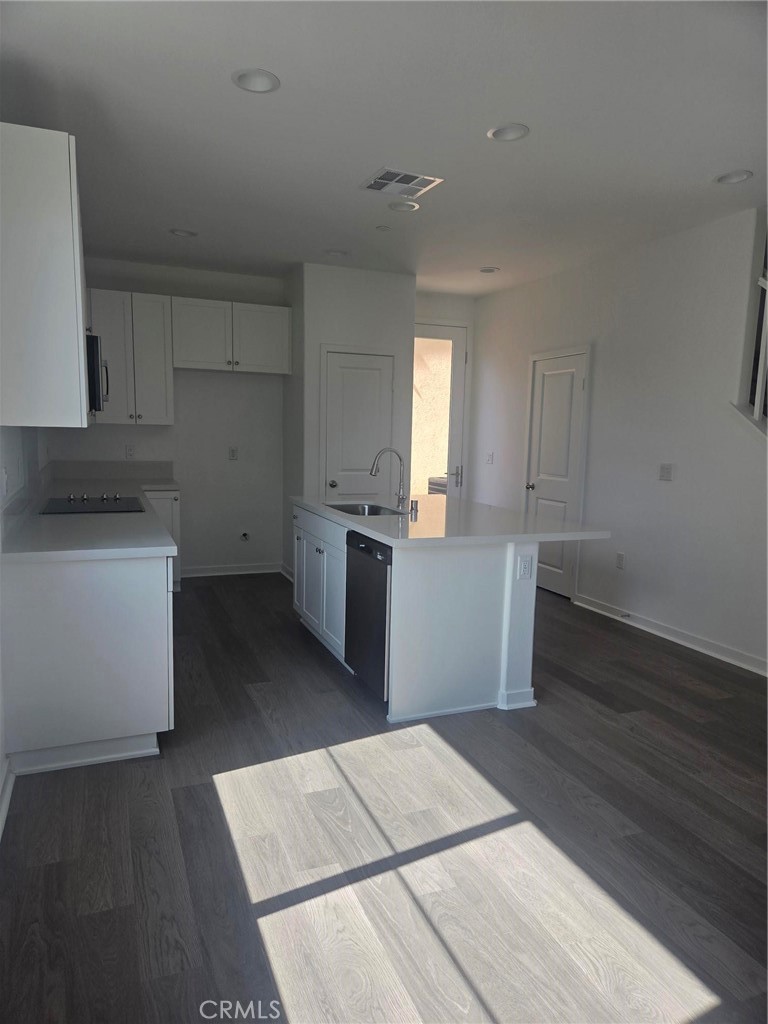 16492 Botanical Lane Property Photo 4