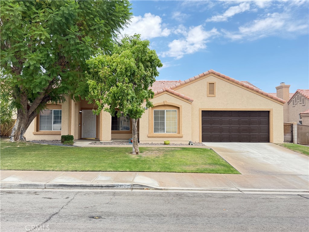 45120 Desert Fox Drive Property Photo 2