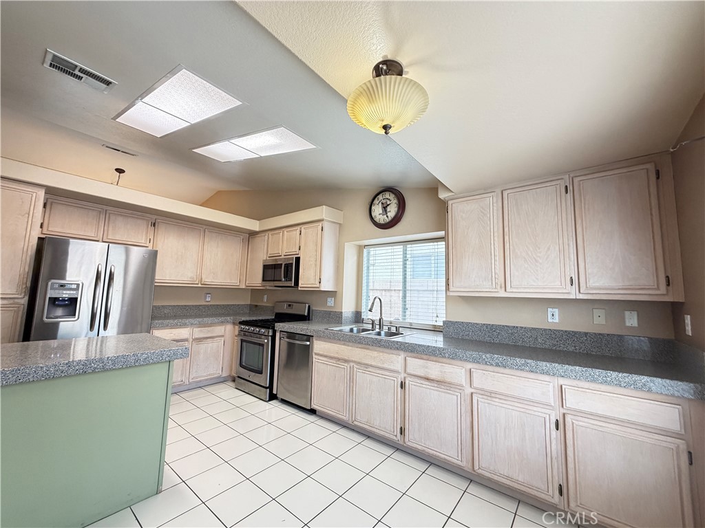 45120 Desert Fox Drive Property Photo 10