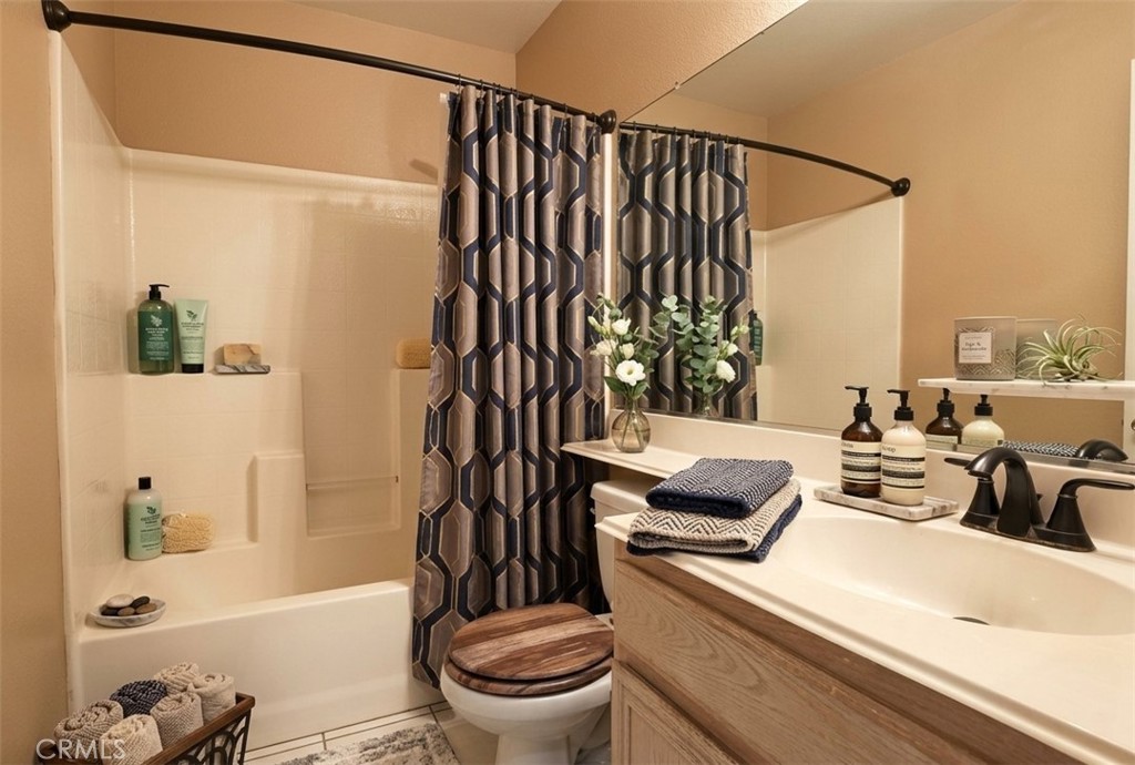 45120 Desert Fox Drive Property Photo 11