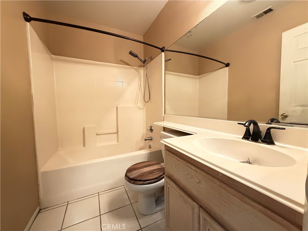 45120 Desert Fox Drive Property Photo 12