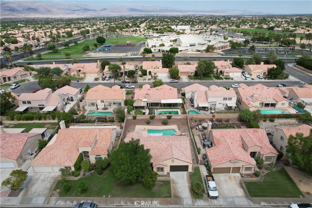 45120 Desert Fox Drive Property Photo 27