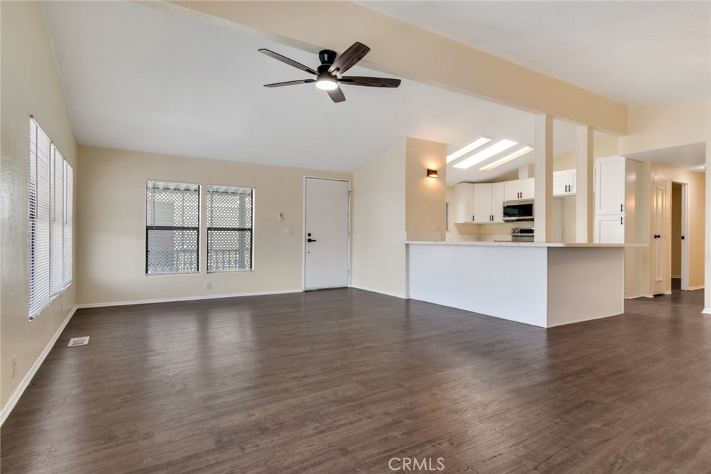 950 California 100 Property Photo 6