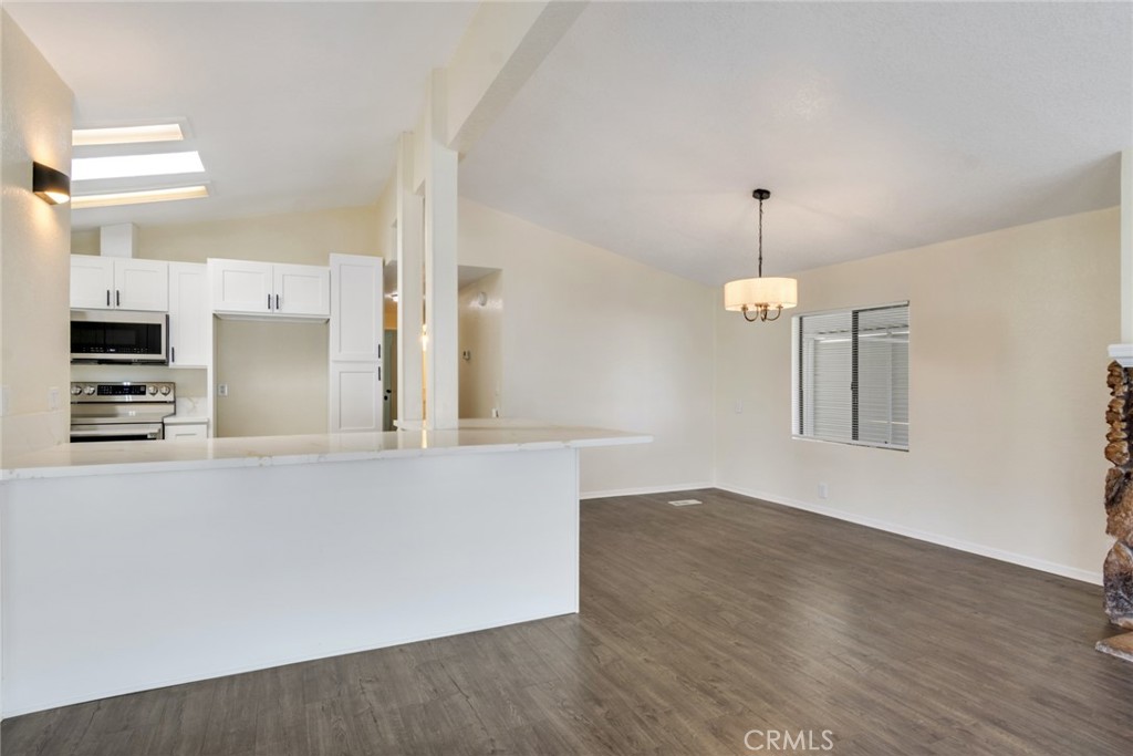 950 California 100 Property Photo 7