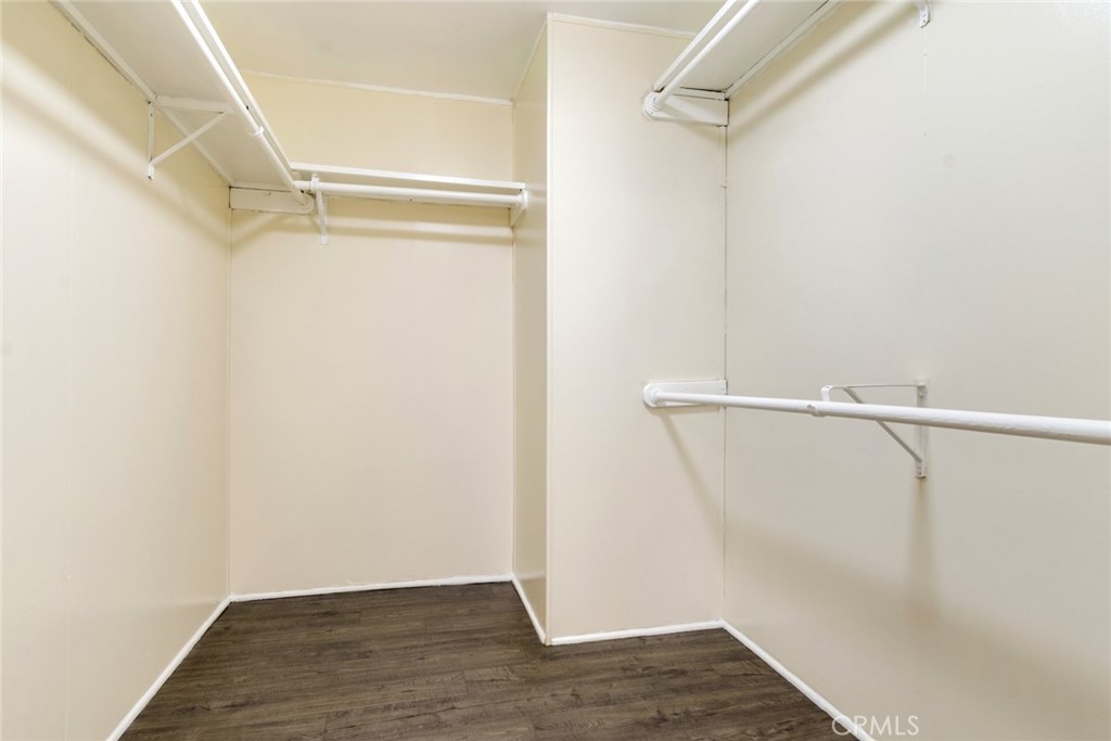 950 California 100 Property Photo 22