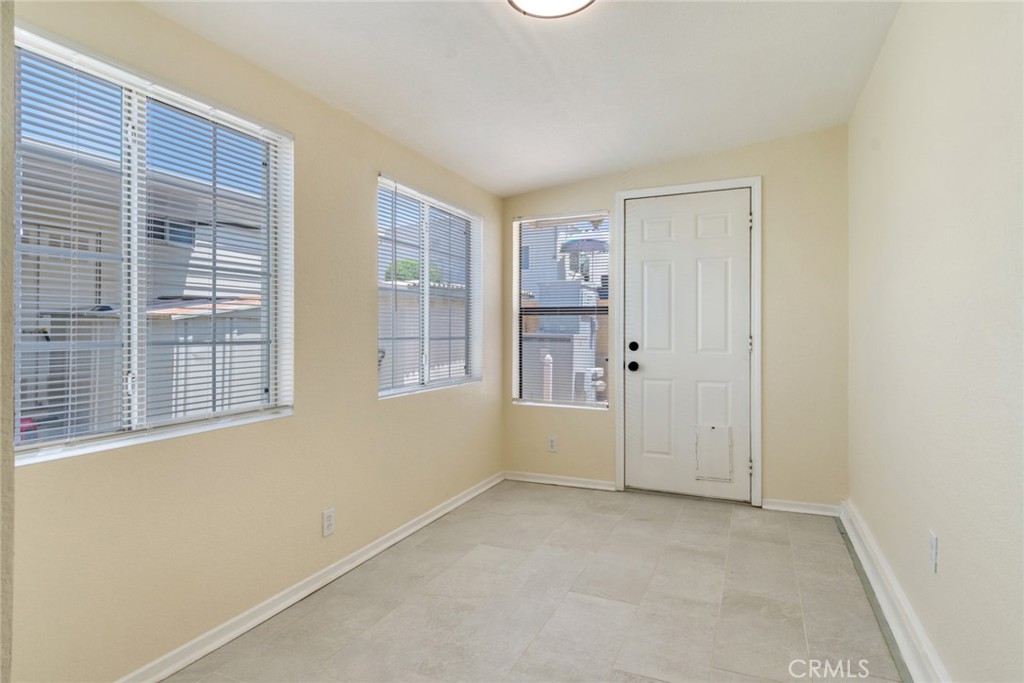 950 California 100 Property Photo 27