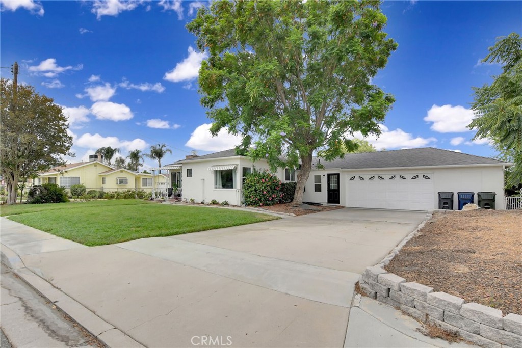 1245 Judson Property Photo 3