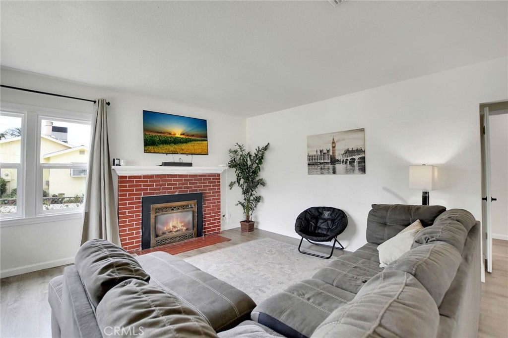 1245 Judson Property Photo 7