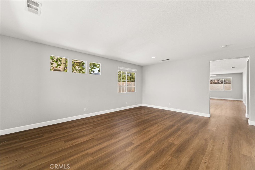 34463 Yale Drive Property Photo 6