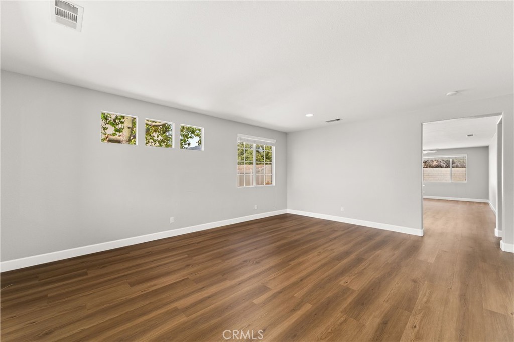 34463 Yale Drive Property Photo 6