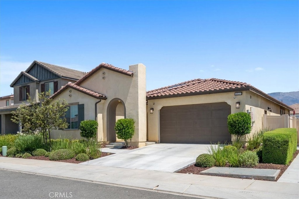 6027 Evenfall Property Photo 3