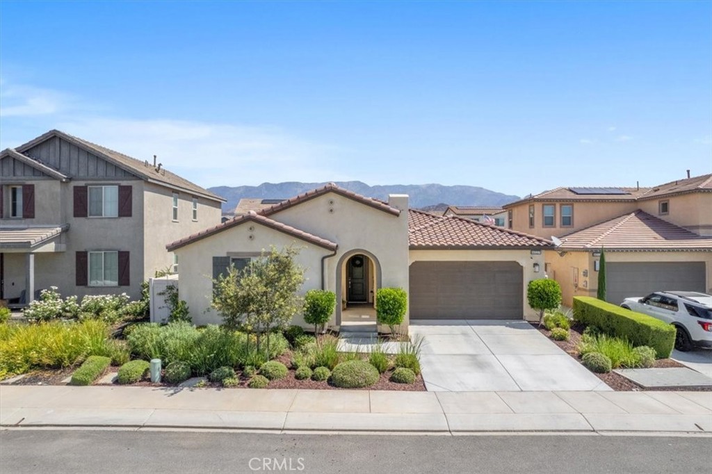 6027 Evenfall Property Photo 4