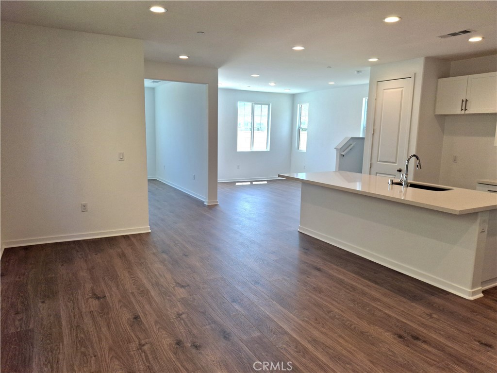 29458 Upper Creek Loop Property Photo 3