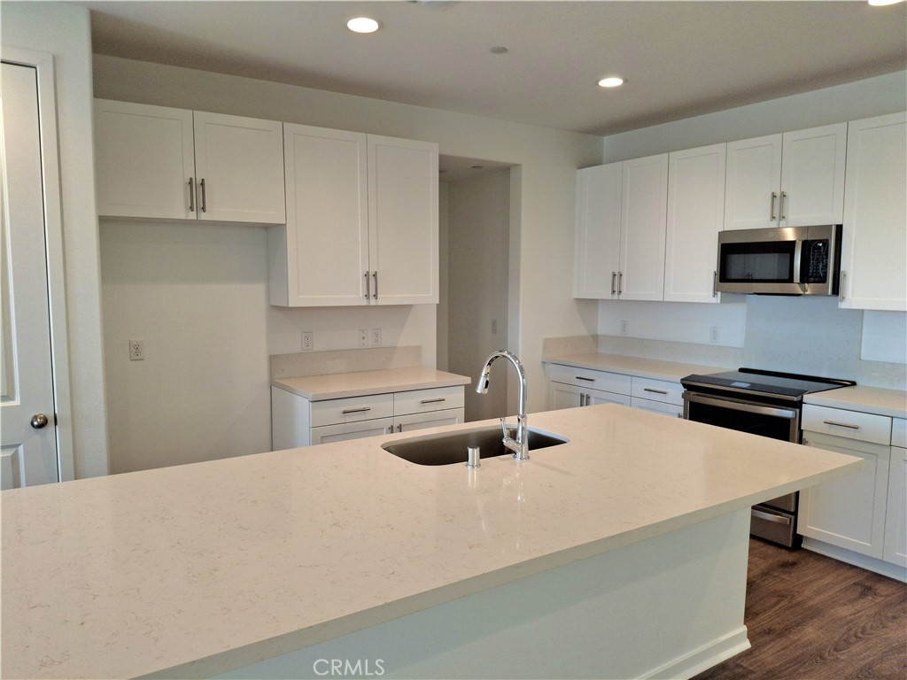 29458 Upper Creek Loop Property Photo 4