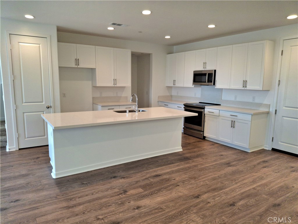 29458 Upper Creek Loop Property Photo 5