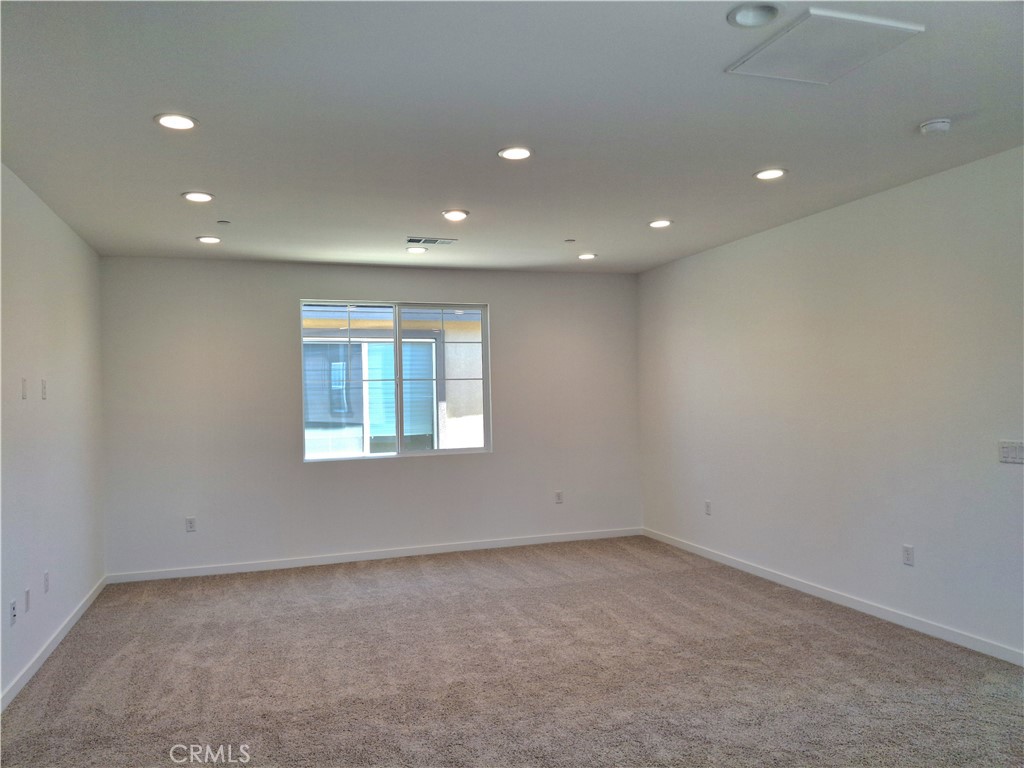 29458 Upper Creek Loop Property Photo 8