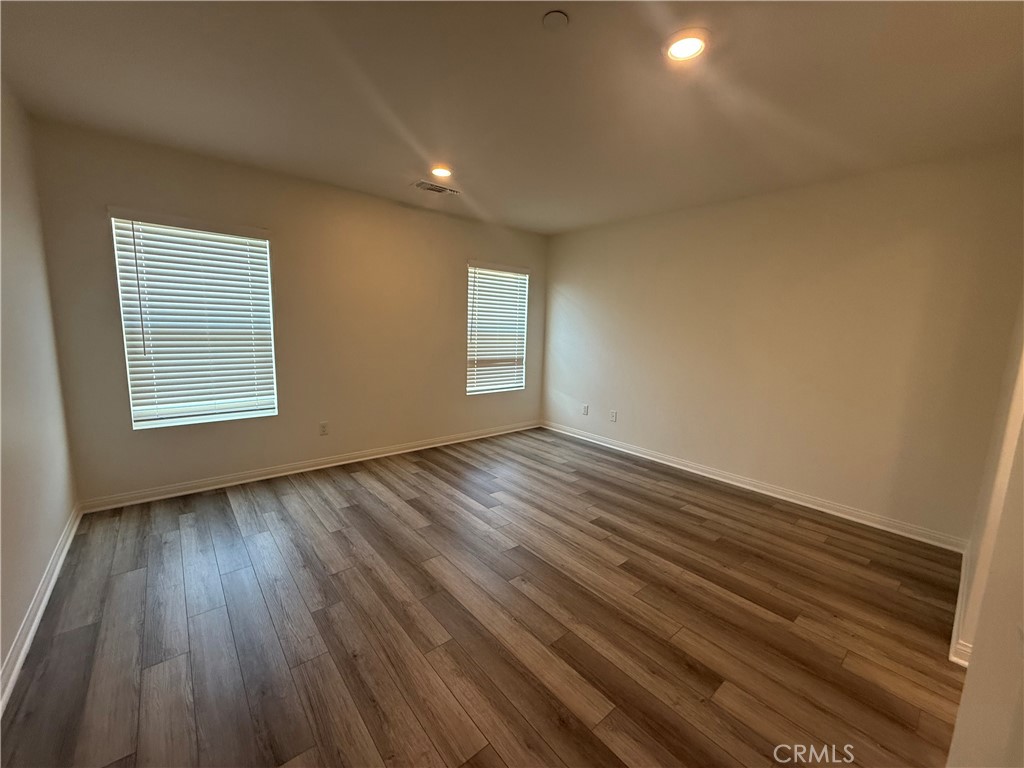 28230 Schola Property Photo 5
