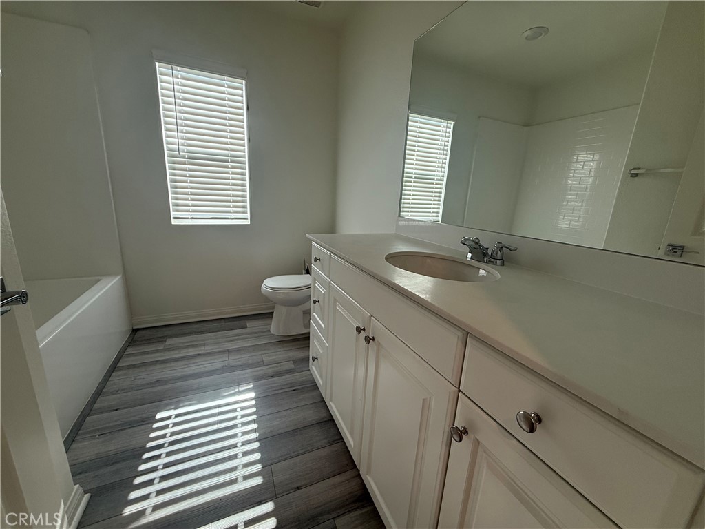 28230 Schola Property Photo 10