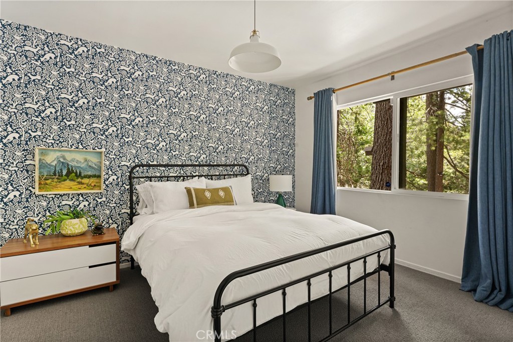 476 Annandale Property Photo 40