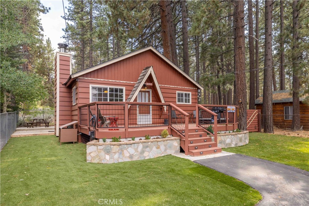 42855 Willow Avenue Property Photo 1