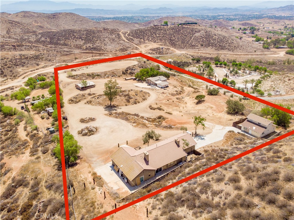 22125 Post Road Property Photo 1