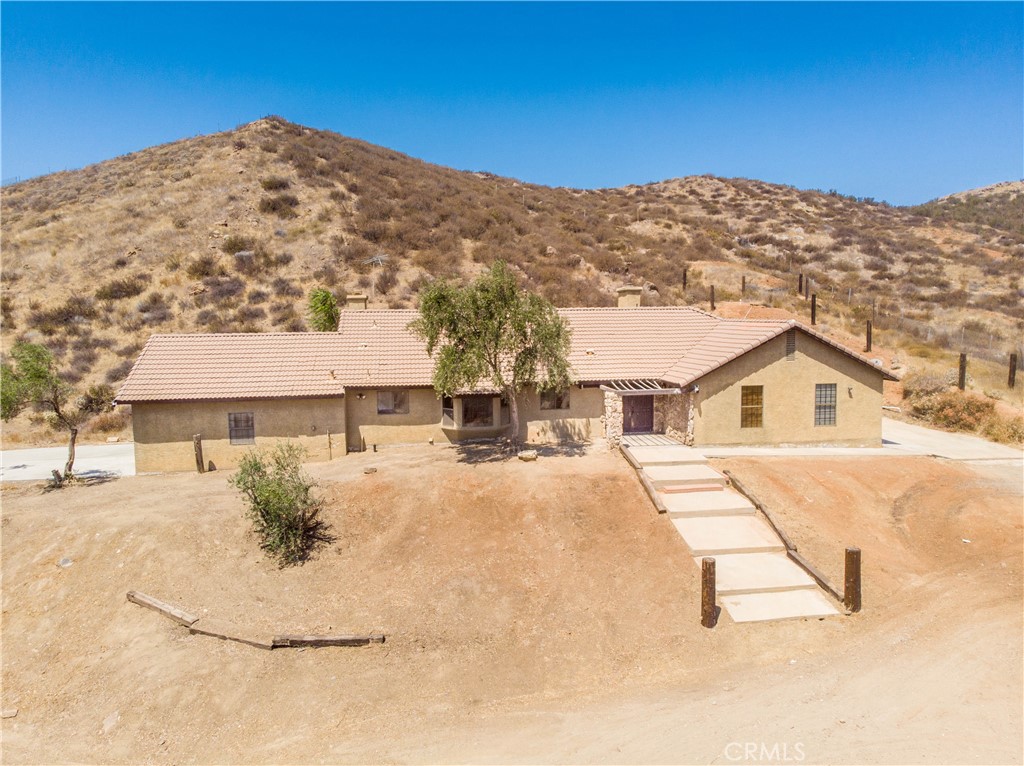 22125 Post Road Property Photo 4