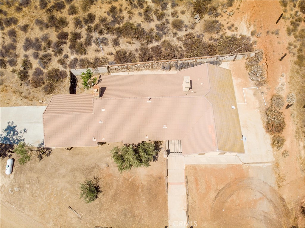 22125 Post Road Property Photo 7