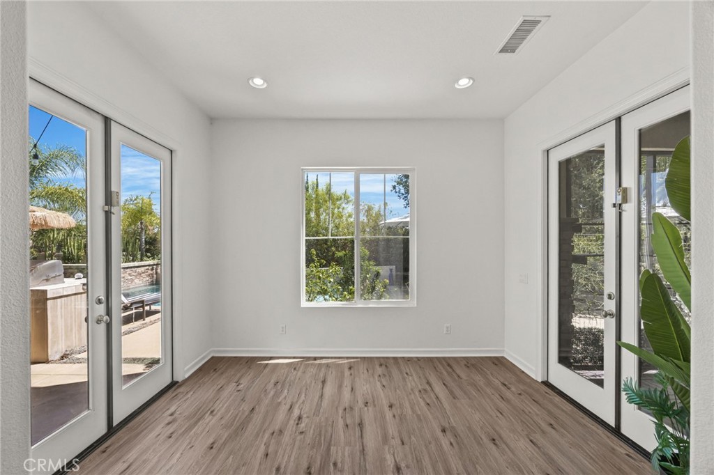 8394 Renwick Property Photo 27