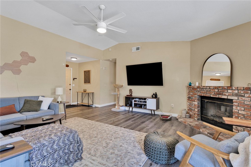 22779 El Centro Property Photo 13