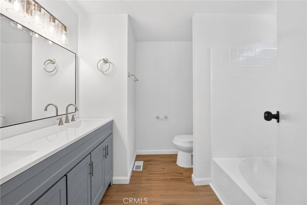 1721 E Colton 21 Property Photo 17