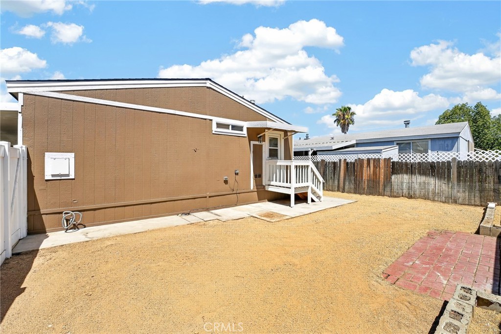 1721 E Colton 21 Property Photo 23