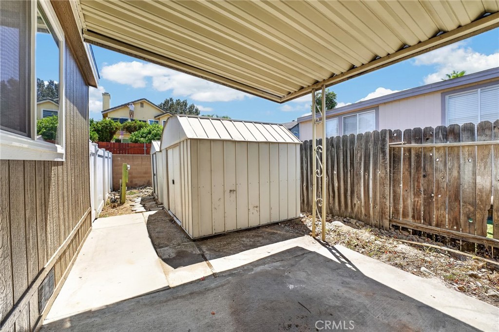 1721 E Colton 21 Property Photo 26