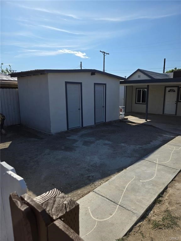 84057 Manila Property Photo 2