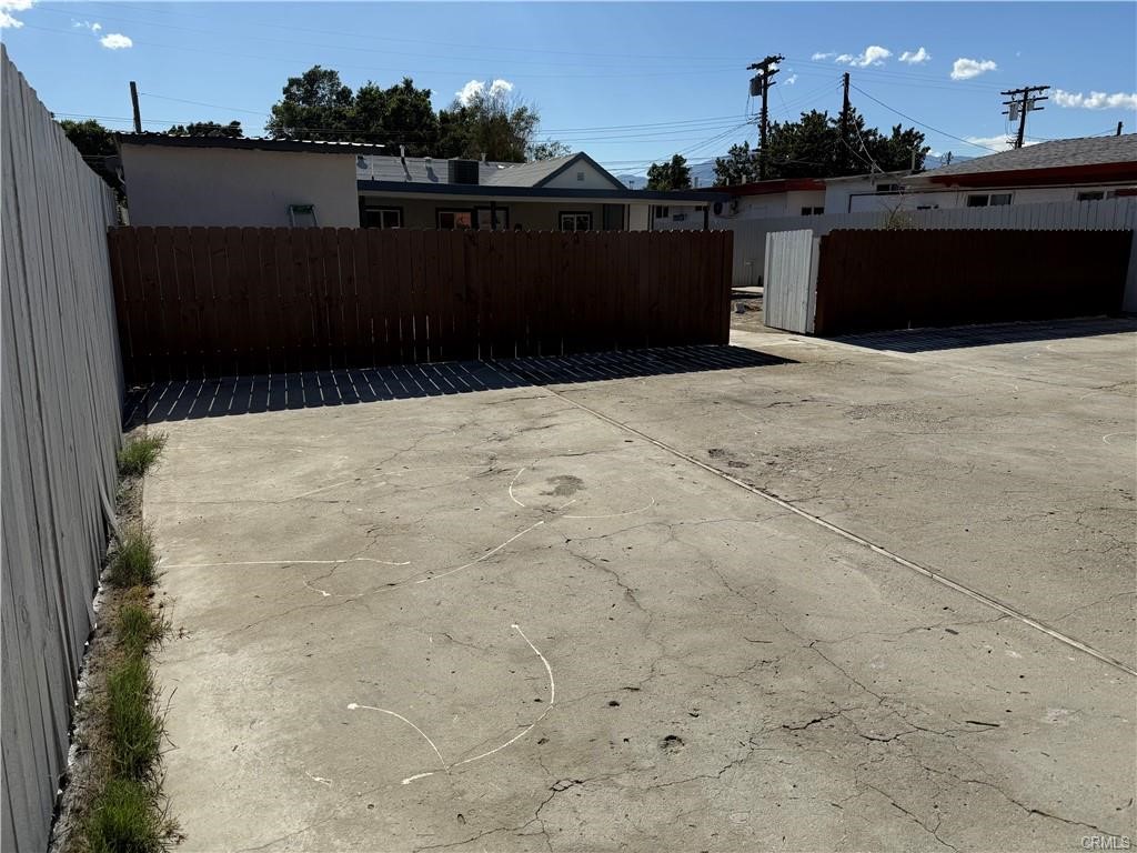 84057 Manila Property Photo 6