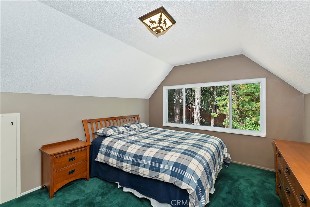 26661 Lake Forest Property Photo 9