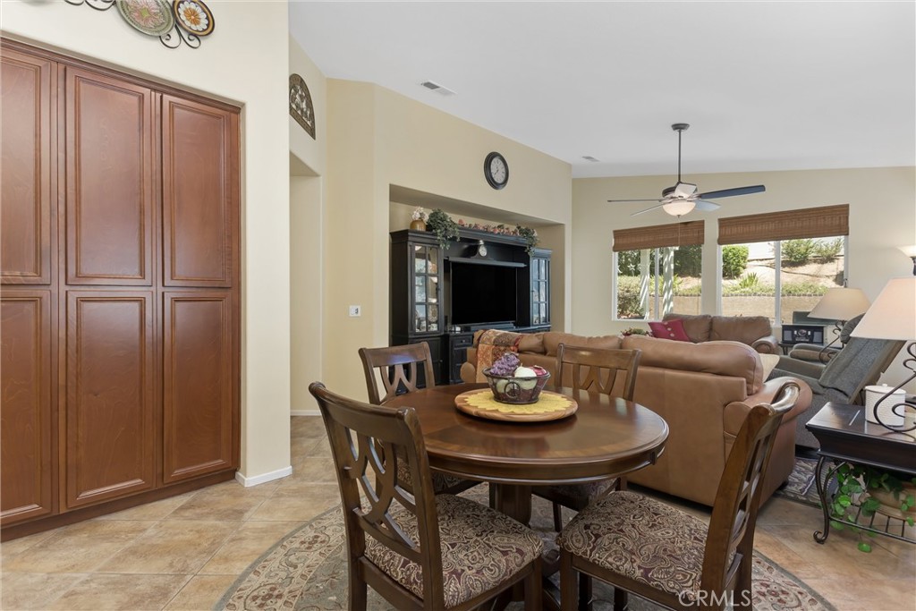 1686 Piper Creek Property Photo 9