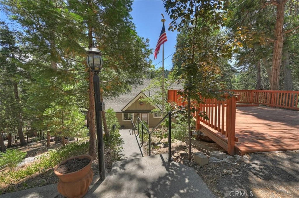 363 Castle Gate Property Photo 2