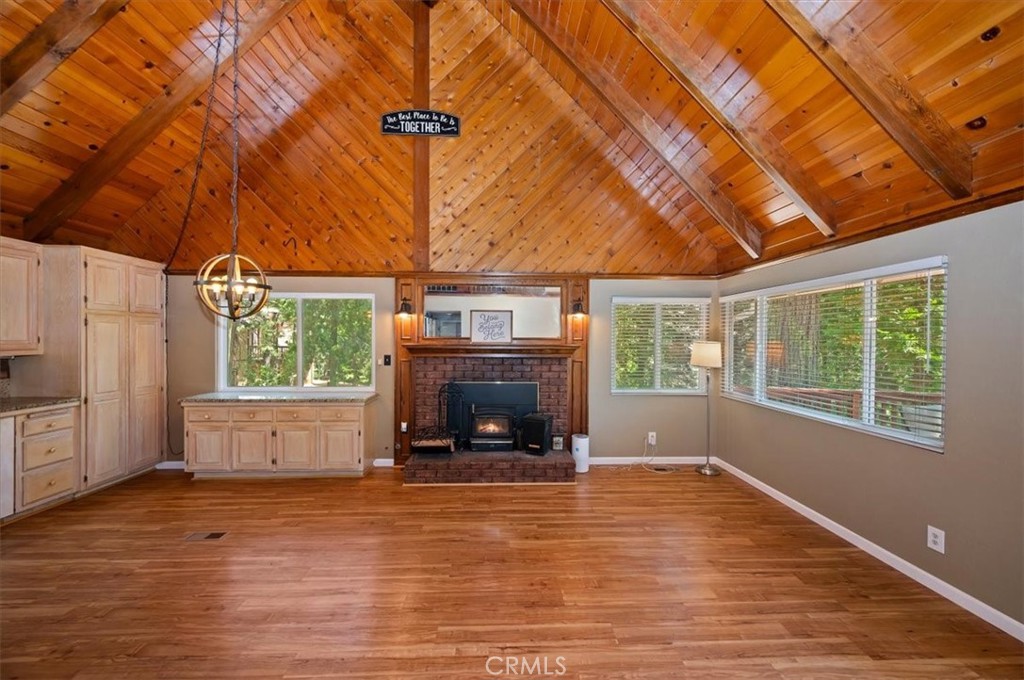 363 Castle Gate Property Photo 7