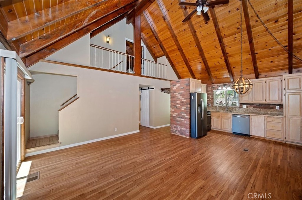 363 Castle Gate Property Photo 9