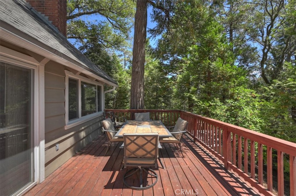 363 Castle Gate Property Photo 14