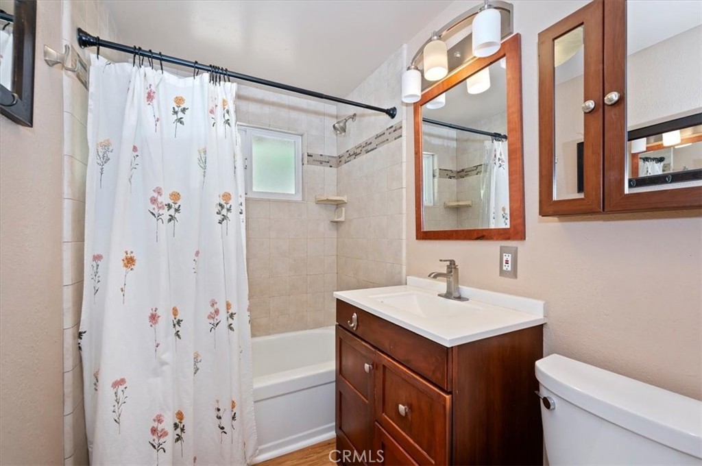 363 Castle Gate Property Photo 17