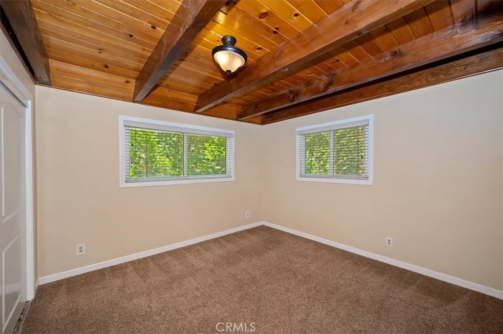363 Castle Gate Property Photo 18