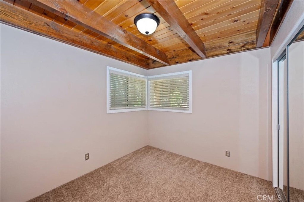 363 Castle Gate Property Photo 20