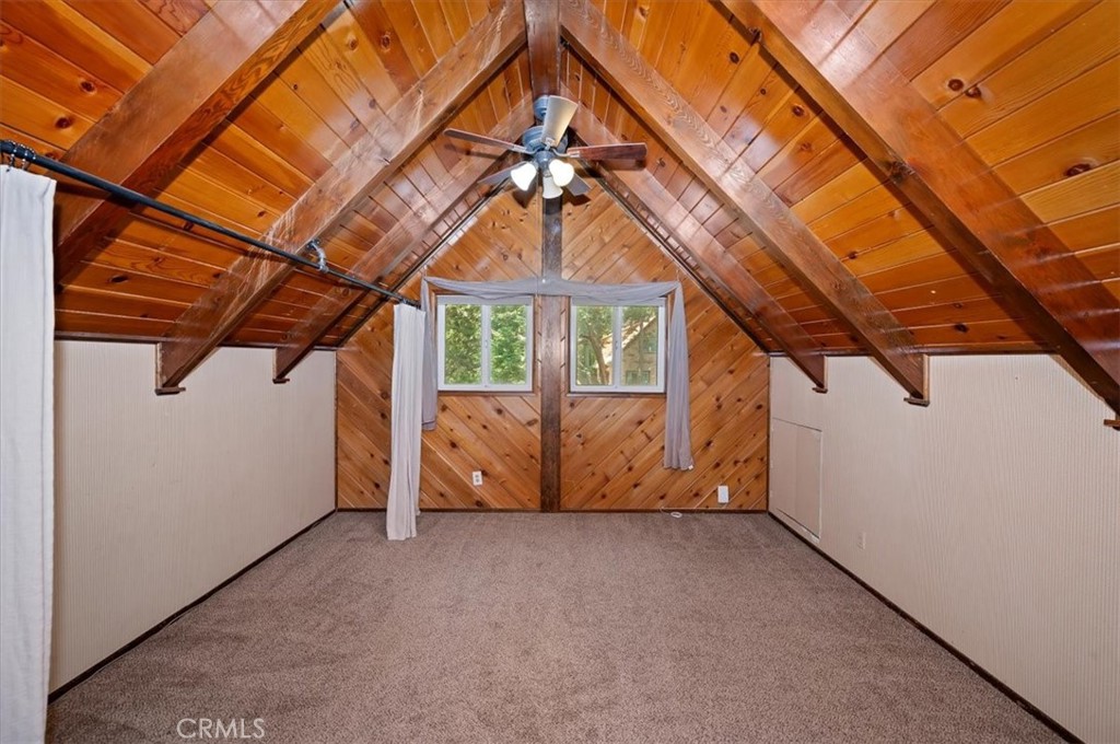 363 Castle Gate Property Photo 23