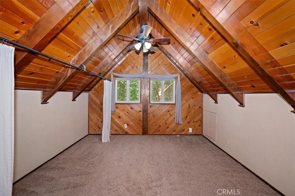 363 Castle Gate Property Photo 23