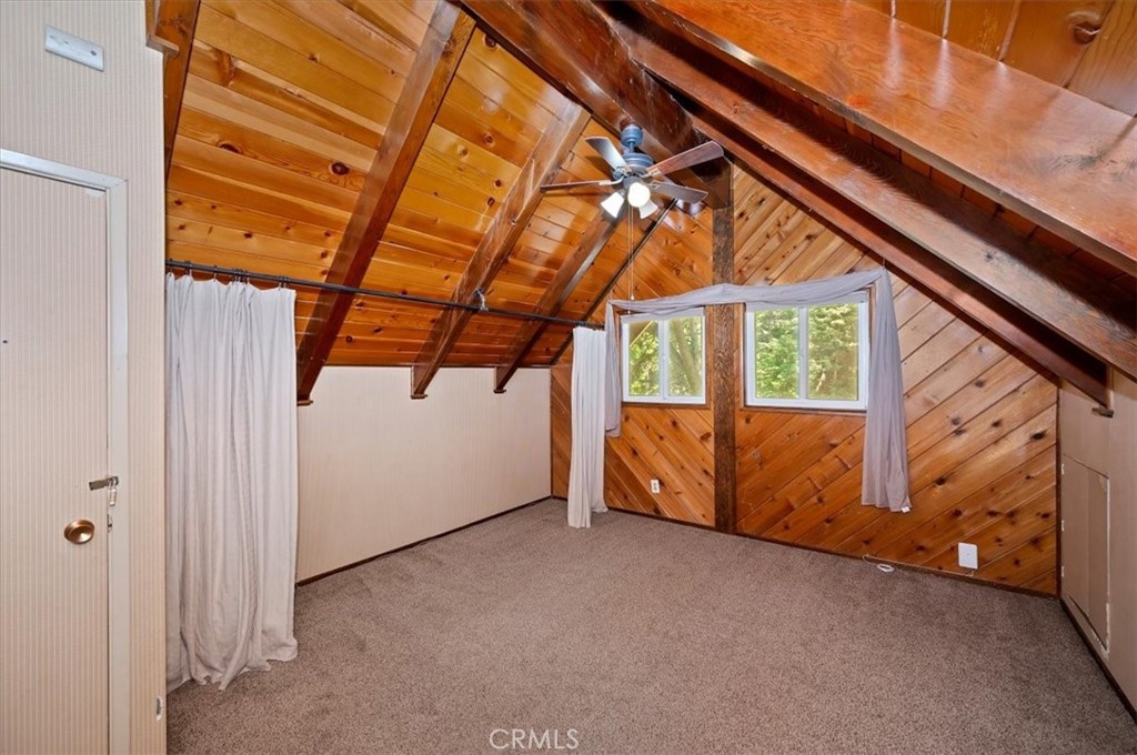 363 Castle Gate Property Photo 24